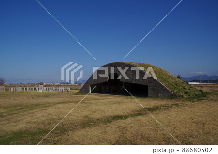 戦闘機の隠し場所 戦闘機の隠し場所 88680502