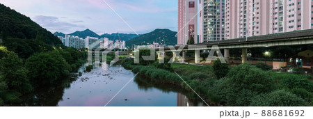 風景 建物 川 88681692