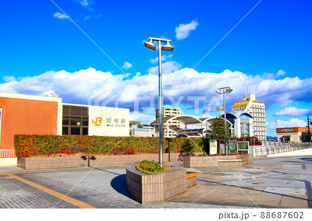 JR東海道本線、安城駅の風景 88687602