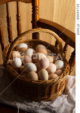 basket of chicken eggs 88694749