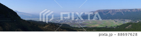 阿蘇外輪山の春ドライブ パノラマ 阿蘇外輪山の春ドライブ パノラマ 88697628