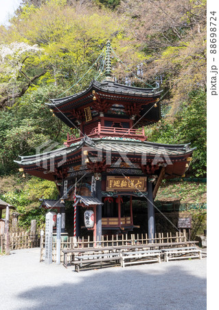 春の水澤寺 六角二重塔 春の水澤寺 六角二重塔 88698724