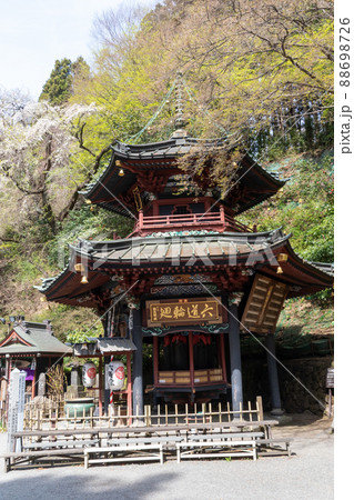 春の水澤寺 六角二重塔 春の水澤寺 六角二重塔 88698726