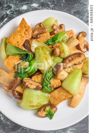 豆腐とチンゲン菜の炒め物 88698805