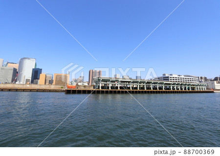 豊洲に移転後の築地市場（隅田川・桟橋側） 88700369