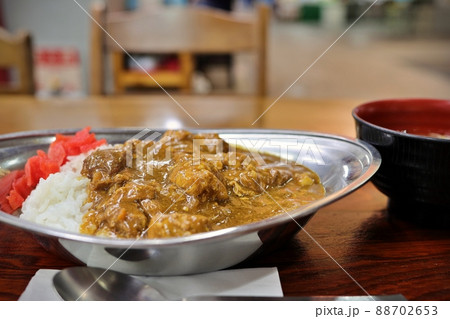 昔ながらのカツカレー（横） 88702653