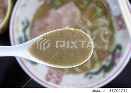 濃厚煮干しラーメンのスープ(青森県) 濃厚煮干しラーメンのスープ(青森県) 88702715