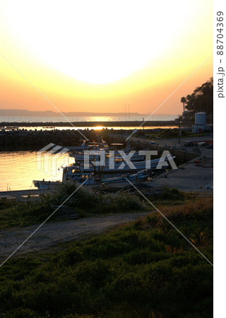 漁港の夕日 糸島 漁港の夕日 糸島 88704369