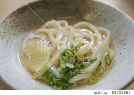 つやつやの手打ちさぬきうどん　ぶっかけ 88705865