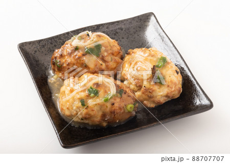 ねぎ塩鶏つくね (軟骨入り) ねぎ塩鶏つくね (軟骨入り) 88707707