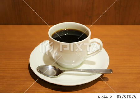 昔ながらの喫茶店で一杯のコーヒー 昔ながらの喫茶店で一杯のコーヒー 88708976