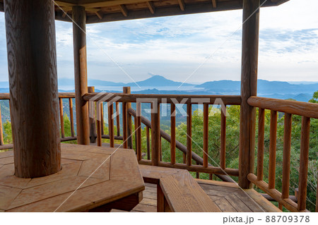 長尾平展望台から見る桜島 長尾平展望台から見る桜島 88709378