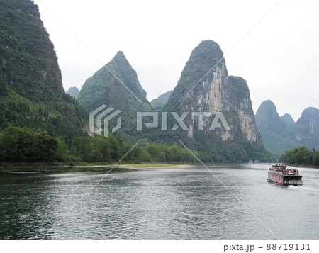 中国桂林の漓江下り 88719131