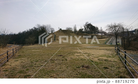 諏訪大社上社木落とし坂 諏訪大社上社木落とし坂 88719270