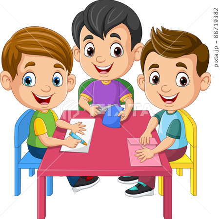 Cartoon kids doing folding origami paper Cartoon kids doing folding origami paper 88719382