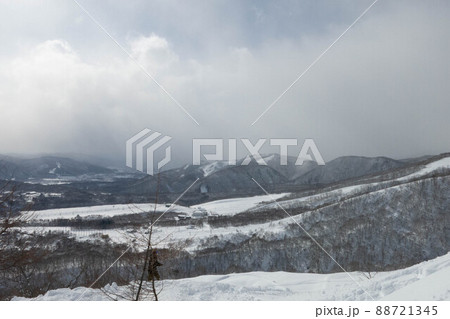 白馬乗鞍温泉スキー場から見たHAKUBAVALLEY 88721345