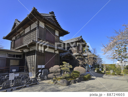 春の松阪市立歴史民俗資料館 松坂城跡(三重県松阪市殿町) 春の松阪市立歴史民俗資料館 松坂城跡(三重県松阪市殿町) 88724603