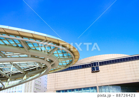 名古屋市、愛知芸術文化センターと水の宇宙船の風景 名古屋市、愛知芸術文化センターと水の宇宙船の風景 88726423