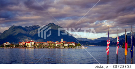 Borromean islands, lake maggiore, Stresa, italy 88728352