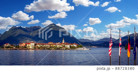 Borromean islands, lake maggiore, Stresa, italy 88728380