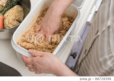 【糠床をかき混ぜる】 88728398