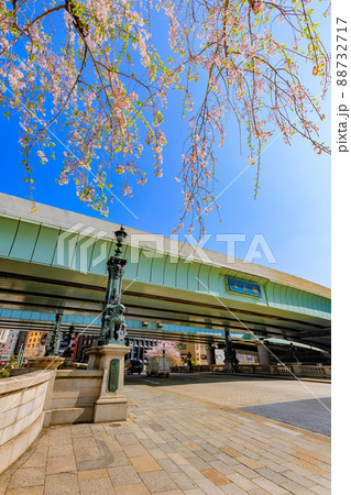 東京　中央区の都市風景　日本橋 88732717