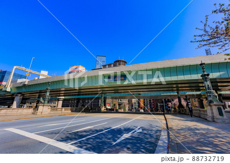 東京　中央区の都市風景　日本橋 88732719