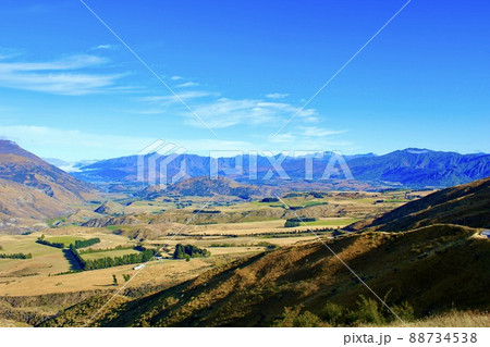 ニュージーランド のクイーンズタウンのクラウンレンジからの絶景 Coronet Peak ニュージーランド のクイーンズタウンのクラウンレンジからの絶景 Coronet Peak 88734538