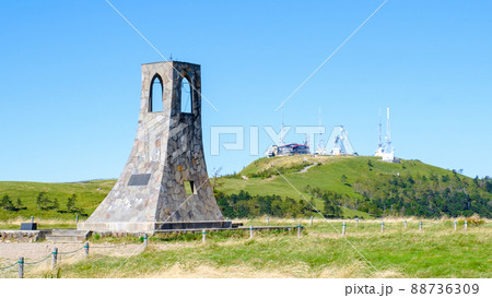 美ヶ原:美しの塔と王ヶ頭 美ヶ原:美しの塔と王ヶ頭 88736309
