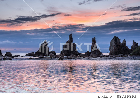 《和歌山県》橋杭岩の夜明け・景勝地 《和歌山県》橋杭岩の夜明け・景勝地 88739893