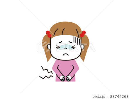 お腹がいたくて青ざめた顔をしている女の子 88744263
