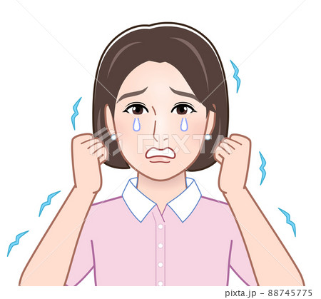 震えながら泣いている人 88745775