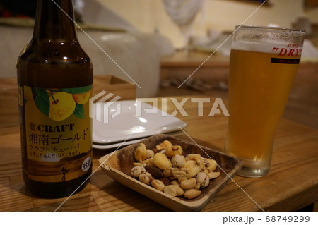 箱根テントのバーで楽しむ湘南ゴールドのクラフトチューハイ 箱根テントのバーで楽しむ湘南ゴールドのクラフトチューハイ 88749299