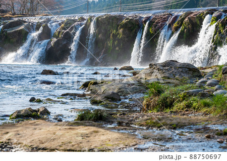 布橋十二ヶ滝（ぬのはしじゅうにがたき）／石川県小松市　西尾地区　2022年4月撮影 88750697