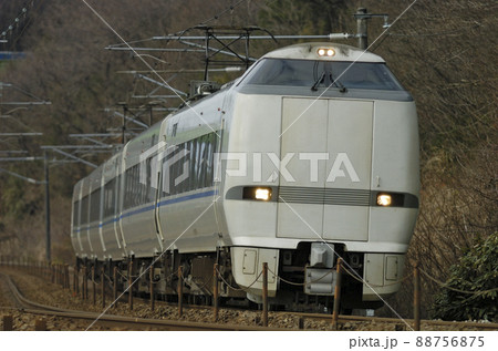 北陸本線　津幡－倶利伽羅　JR西日本　683系　T26編成（金沢）　サンダーバード 88756875