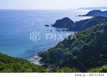 横浪のリアス式海岸を望む 横浪のリアス式海岸を望む 88757954