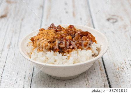 焼肉丼 滷肉飯 魯肉飯 88761815