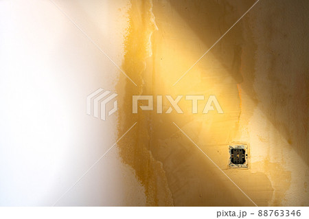 Construction background. Surface of the old plastered wall. Shabby wall surface Construction background. Surface of the old plastered wall. Shabby wall surface 88763346