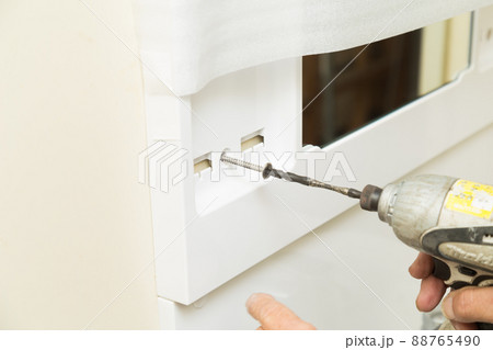 化粧鏡　取り付け 88765490