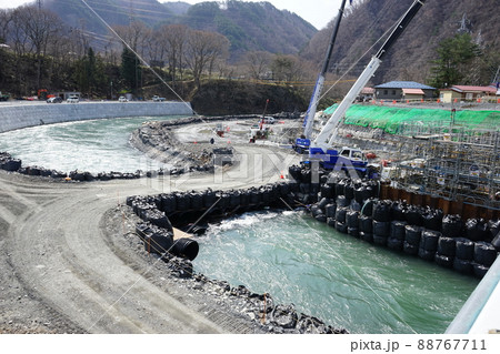 岩泉小本川の河川工事 岩泉小本川の河川工事 88767711