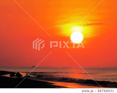 夕闇 たそがれ 薄暮 88768031