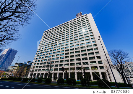 総務省 消防庁 警察庁 国家公安委員会 (被写体の敷地外である公道から撮影しています) 総務省 消防庁 警察庁 国家公安委員会 (被写体の敷地外である公道から撮影しています) 88770686