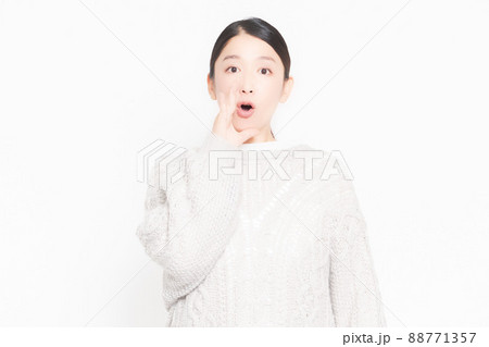 応援している女性 88771357