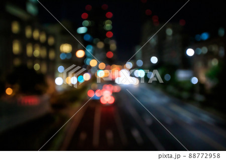 神戸夜の道路　丸ボケ 88772958