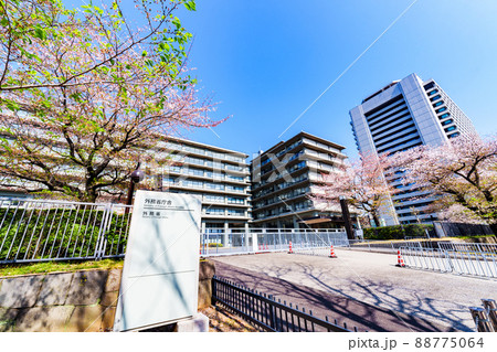 外務省　（被写体の敷地外である公道から撮影しています） 88775064