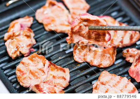 ジンギスカン 羊肉 ラム 【 焼肉 イメージ 】 ジンギスカン 羊肉 ラム 【 焼肉 イメージ 】 88779546