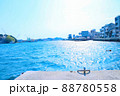 尾道水道の海岸から見える美しい瀬戸内海の風景	 88780558