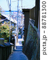 尾道の街並みが見える坂道と路地　 88781300