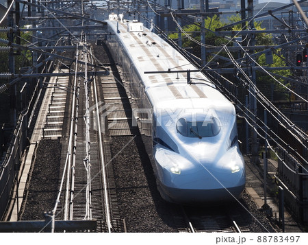 新幹線N700S J23編成 本町跨線橋にて 新幹線N700S J23編成 本町跨線橋にて 88783497