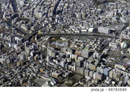 相模鉄道の西横浜駅付近を空撮 88783680